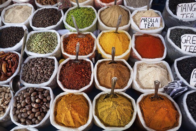 Traditional Indian Home Cooking Class and Market Tour in New Delhi - Key Points