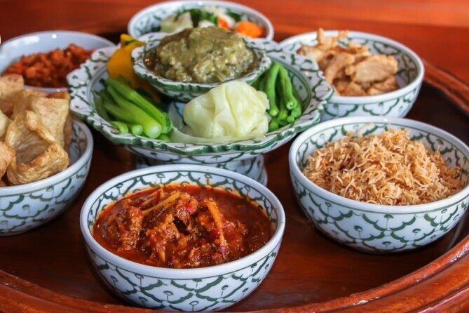 Traditional Khantoke Dinner & Cultural Show Tour in Chiang Mai - FAQ