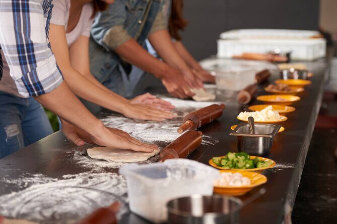 Traditional Kouzina Santorini Cooking Experience - Who Should Consider This Tour?