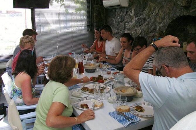 Traditional Lunch or Dinner with Drinks in Mykonos - What You Can Expect from the Itinerary