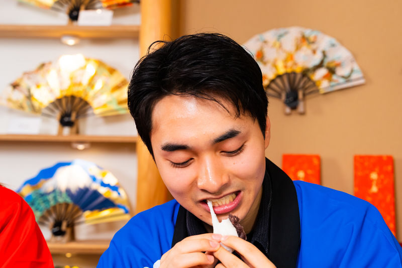 Traditional Mochi Making Class in Kyoto - From the First Pound to Matcha