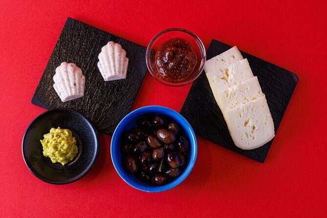 Traditional Portuguese Dinner Reinvented For Vegetarians - Who Will Love This Tour?
