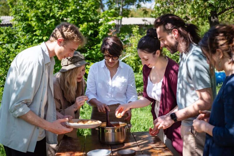 Traditional Vegetarian Food & Village Dance Masterclass - A Closer Look at the Experience