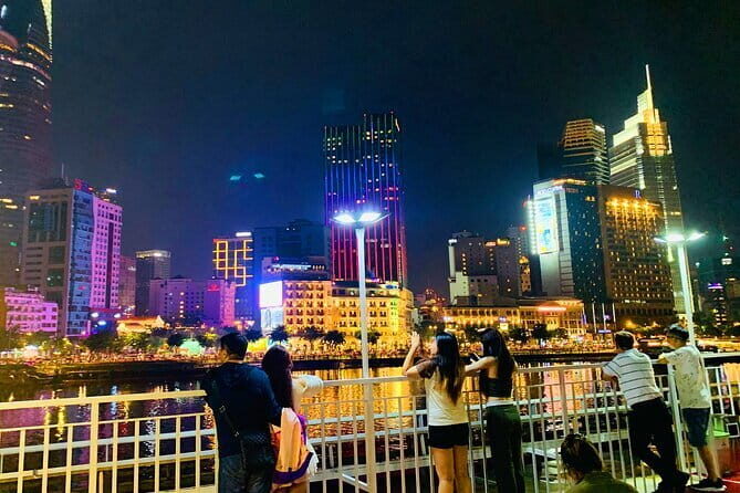 Traditional Water Puppet Show & Dinner On Cruise - A Detailed Look at the Experience