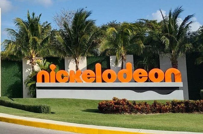 Transfer Airport to Hotel Nickelodeon from 1 to 8 persons - The Sum Up