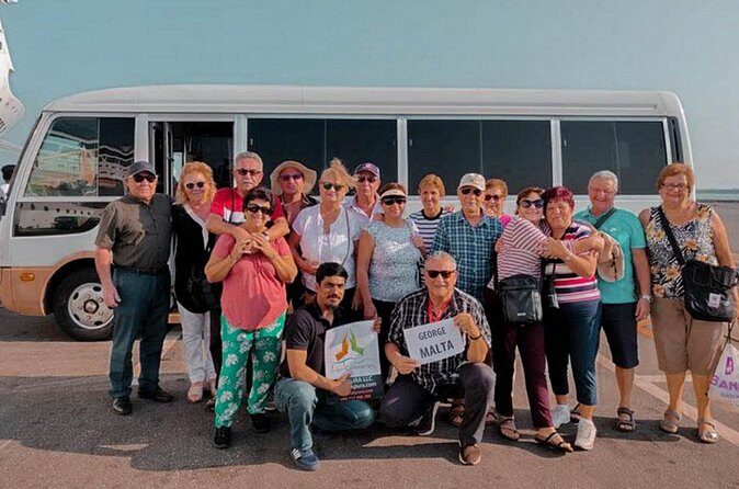 Transfer between Colombo Airport (CMB) and Cinnamon Grand, Colombo - FAQs