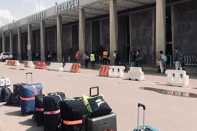 Transfer Cusco Airport to Hotel in Cusco (Round trip) - Key Points
