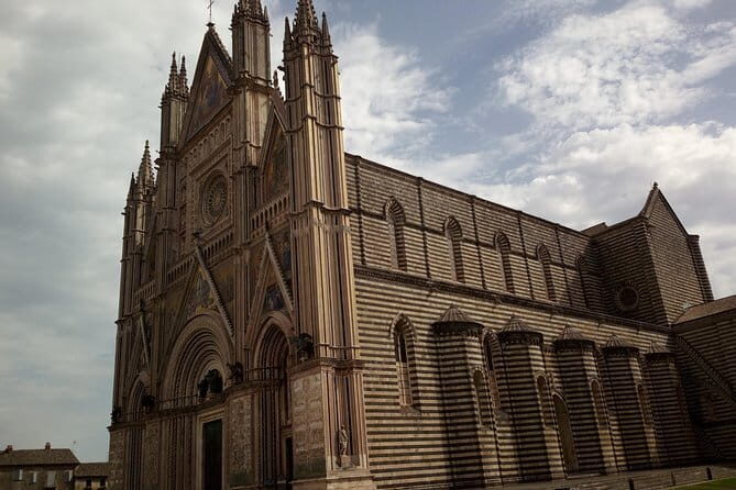 Transfer Fiumicino FCO Airport to/from Florence optional Orvieto Stop - In-Depth Look at the Itinerary