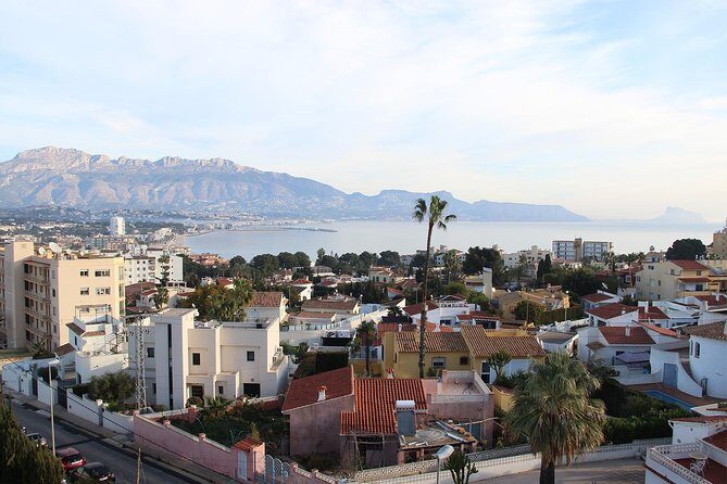 Transfer from Alicante airport to Albir in private Sedan car max. 3 passengers - A Detailed Look at the Transfer Experience