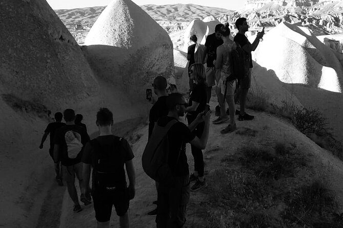 Transfer from Kayseri and Nevsehir Airport Cappadocia mercedes for 16 people - Key Points