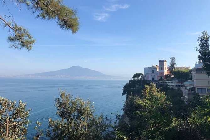 Transfer from Naples to Sorrento - Key Points