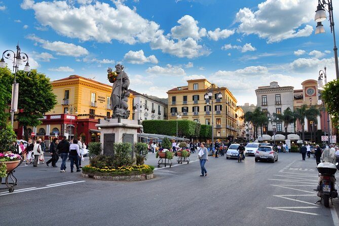 Transfer from Naples to Sorrento or viceversa - Experience a Private Transfer Between Naples and Sorrento
