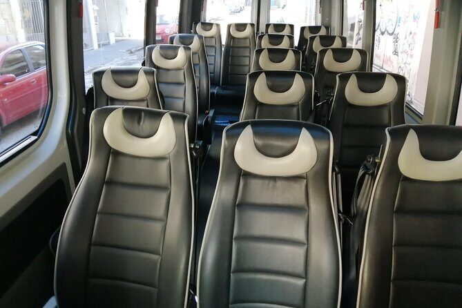 TRANSFER FROM OR TO THE AIRPORT (4 to 12 paxs) - Key Points