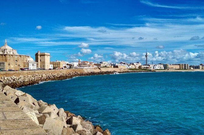 Transfer from Seville to Cadiz - Key Points