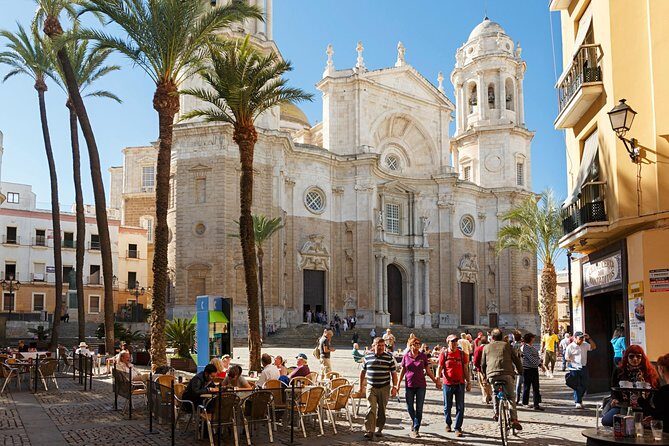 Transfer from Seville to Cadiz - A detailed look at your Seville to Cadiz transfer experience