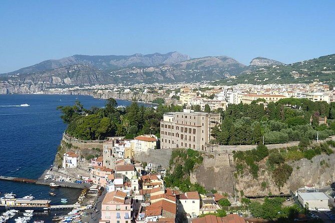 Transfer From Sorrento To Rome (1-8pax) - A Comfortable and Flexible Way to Travel from Sorrento to Rome