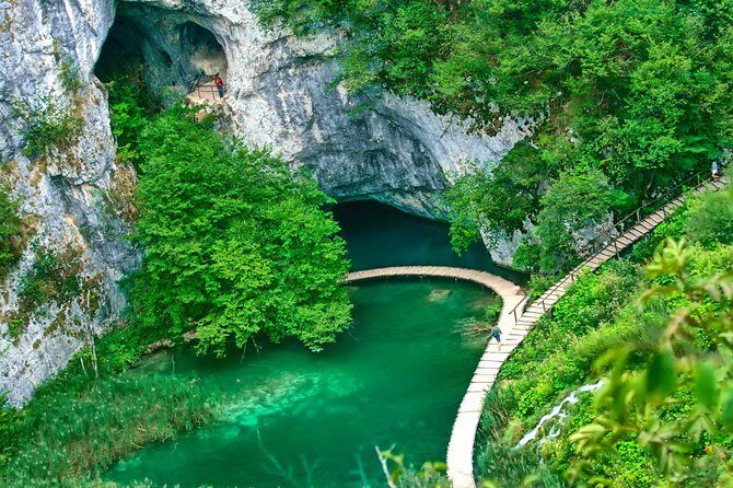 Transfer from Split to Zagreb with Entry Ticket to Plitvice Lakes - FAQ