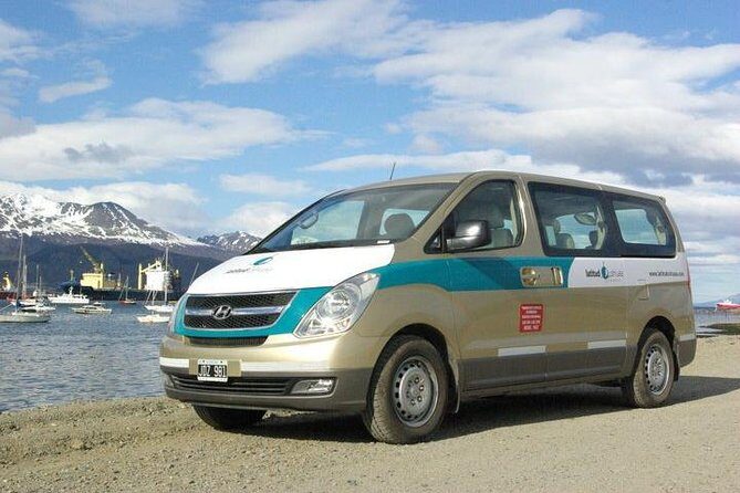 Transfer from the hotel to the airport in shared service - In-Depth Review of the Ushuaia Airport Transfer Service