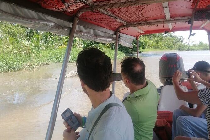Transfer from Tortuguero to Moin by boat - The Sum Up