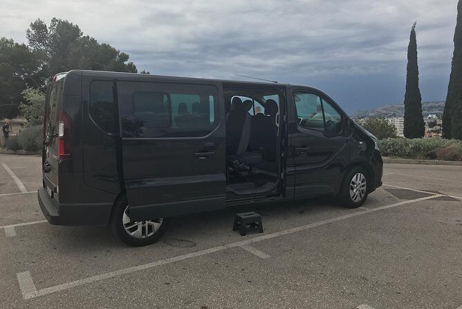 Transfer Marseille Airport to Marseille city center - The Meet-and-Greet Experience