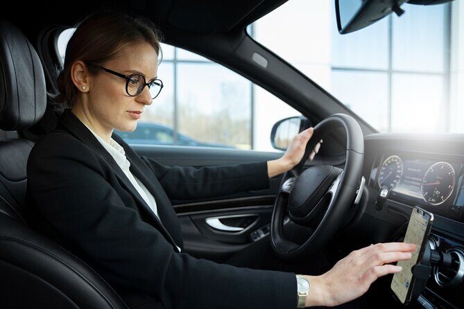 Transfer Paris to any airport in Paris - Comfortable and Convenient Airport Transfers in Paris