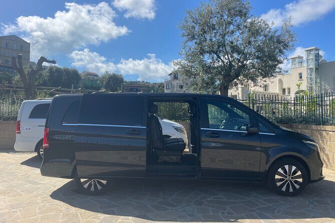 TRANSFER to the Airport/Train Station - Why Choose This Transfer Service in Sorrento?