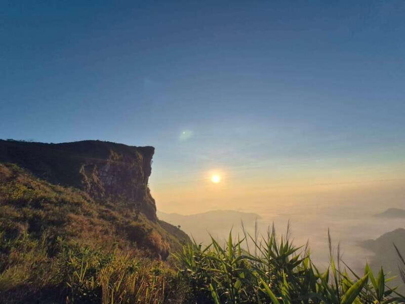 Transfer : wonder full Sunrise and landscape at Phu Chifa - The Sum Up