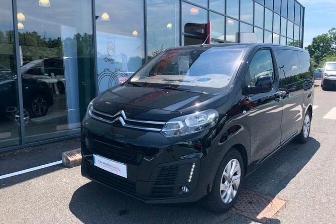 Transferts Airport, Hotel, Station and others places Arcachon, Saint-Emilion on request - Discover Seamless Transfers in Bordeaux: Personalized Service to Arcachon, Saint-Emilion, and More