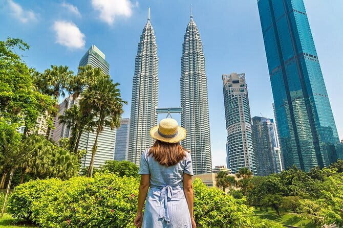 Transit Kuala Lumpur City Tour From Airport - An Authentic Welcome to Kuala Lumpur: The Airport-to-City Tour