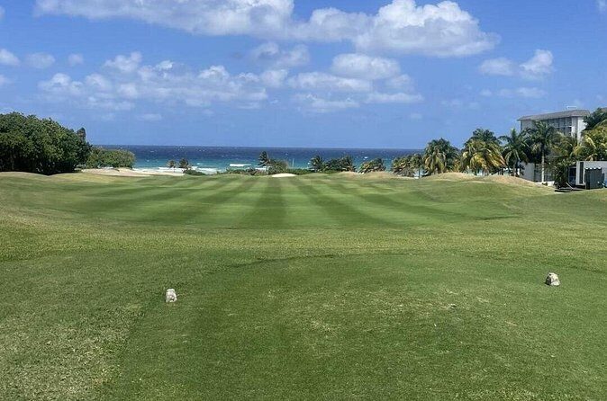 Transportation from Runaway Bay Hotels to Golfing Cinnamon Hill - FAQ