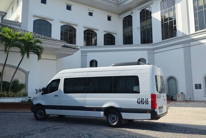 Transportation Playa DE l Carmen to Cancun Airport from 1 to 8 Travelers - A Practical and Reliable Way to Get from Playa del Carmen to Cancun Airport