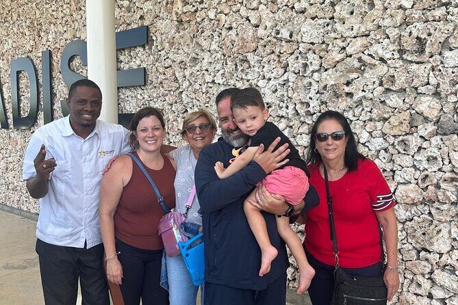 Transportation Private Punta Cana Airport and Hotels Big Groups - Key Points