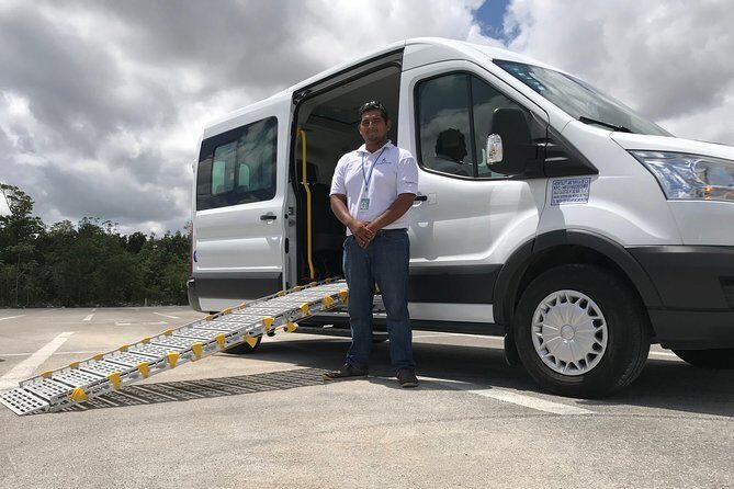 Transporte Aeropuerto a Hotel en Cancún, privado ida y vuelta - Key Points