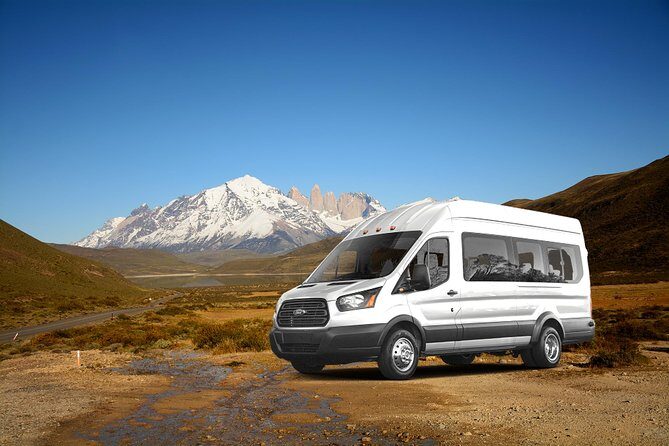 Transporte Compartido de Puerto Natales a Lago Grey (RT o OW) - Puerto Natales to Lago Grey — Shared Transport Experience