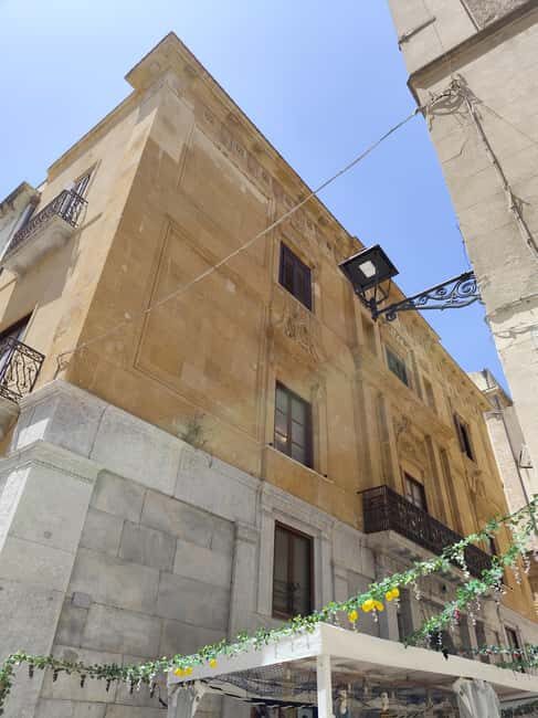 Trapani: Guided Walking Tour with Cannolo - FAQ