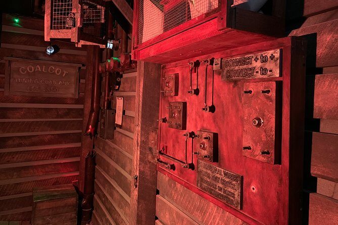 Trapped Below: Underground Escape Room Adventure at Extreme Escape San Antonio - The Highlights and Why They Shine