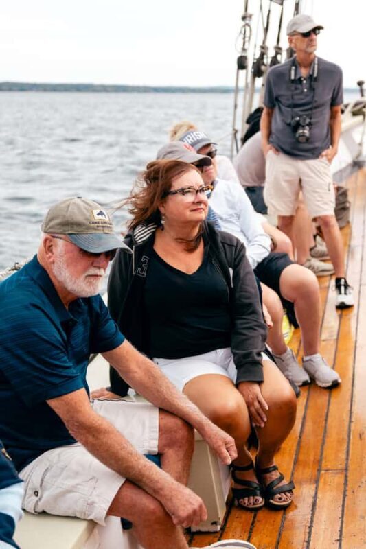 Traverse City: Wine Tasting Cruise on Schooner Manitou - What Makes This Tour Stand Out?