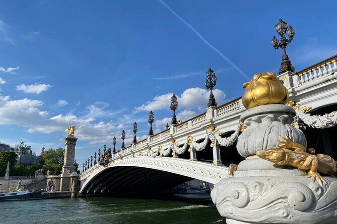 Treasure hunt along the Seine to visit Paris! - Who Will Love This Treasure Hunt?