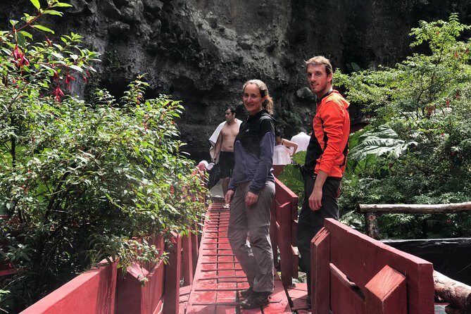 Trekking Mirador el volcano + Geometric hot springs - Key Points