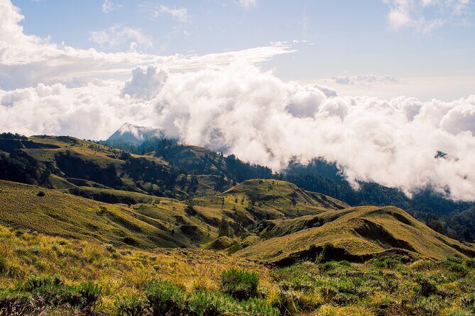 Trekking Rinjani Summit 2 Days 1 Night - Key Points