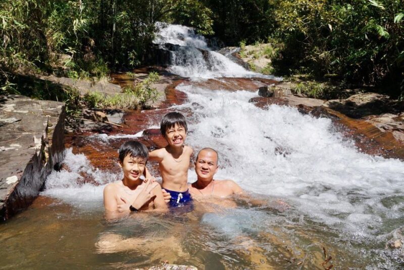 Trekking to Hidden Waterfall & Sturgeon Farm for dog-lovers - Who Should Consider This Tour?