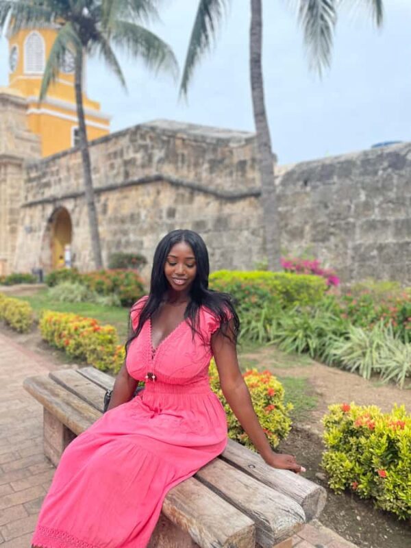 Trendy Cartagena photo/ Video Tour Free - Key Points