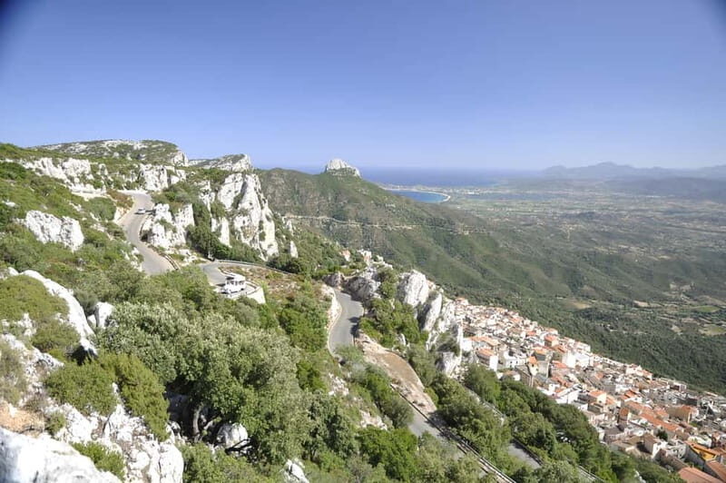 Trenino Supramonte: Guided tour of Golgo plateau - Final Hidden Gem: A Natural Rock Face and Juniper Ladder