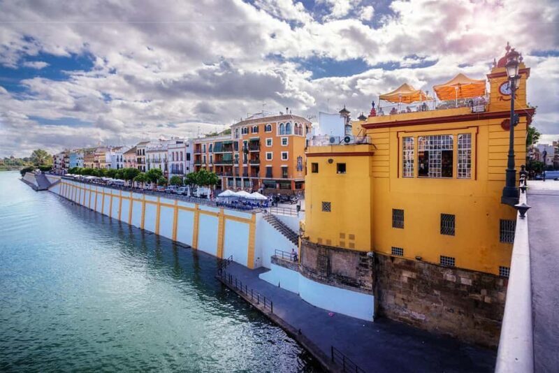 Triana La Flamenca Tour. "Includes a visit to the Corrales." - An In-Depth Look at the Triana La Flamenca Tour