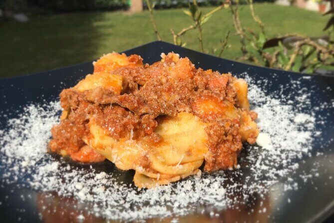 Tricolor Pasta Cooking Class with a Chef in Como countryside - Key Points
