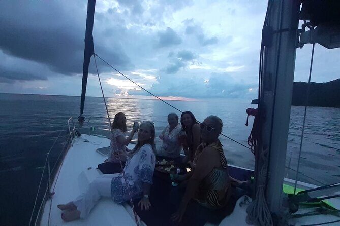 Trip (Afternoon) in a Private Sailing Boat in the Tayrona Park - Key Points