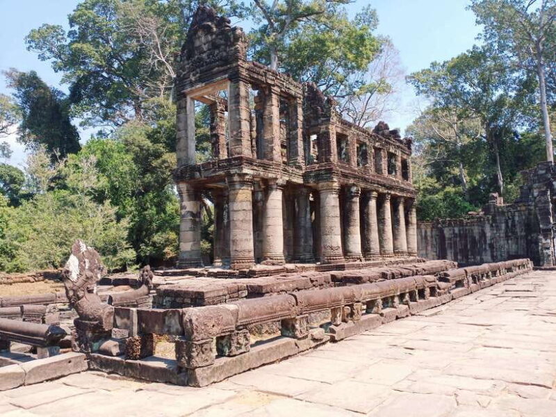 Trip to Big Circle included Banteay Srey and Banteay Samre - Key Points
