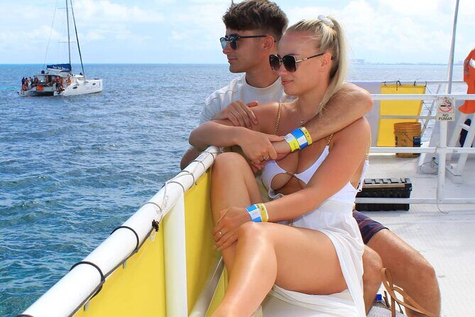 Trip to Isla Mujeres - Catamaran Unlimited Adventure from Playa del Carmen - An In-Depth Look at the Tour Experience