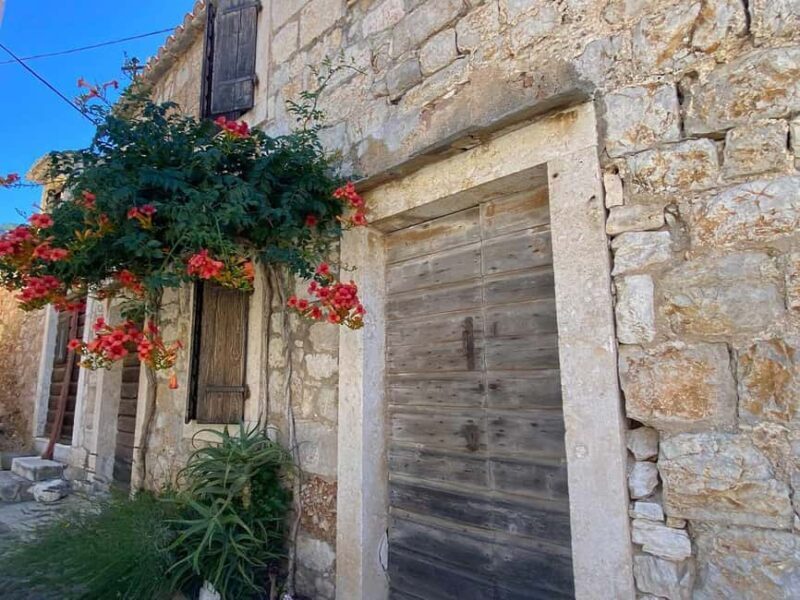 Trogir: Blue Lagoon, Maslinica, and Solinska Bay Boat Tour - An Overview of the Experience