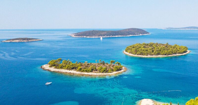 Trogir: White Lagoon, Maslinica & Blue Lagoon Speedboat Tour - The Sum Up